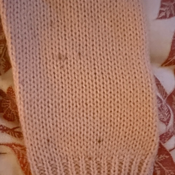 Alya Women's Cream V-Neck Sweater - Picture 2 of 3